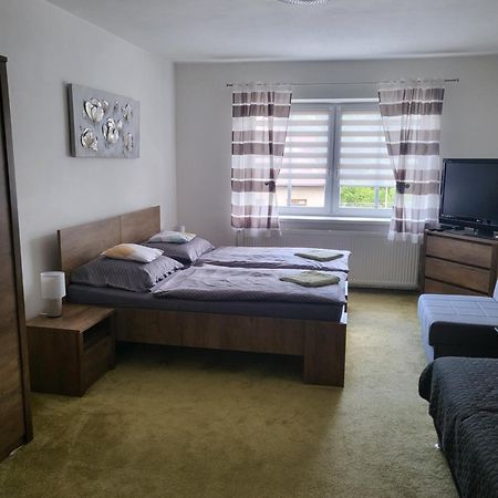 Apartman Dany Hanusovice Luaran gambar